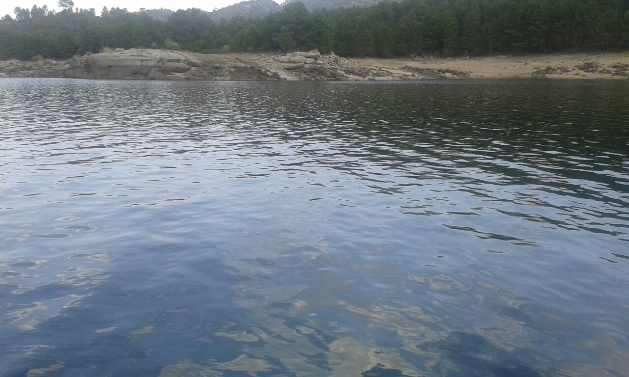 Casas rurales en el embalse del Burguillo